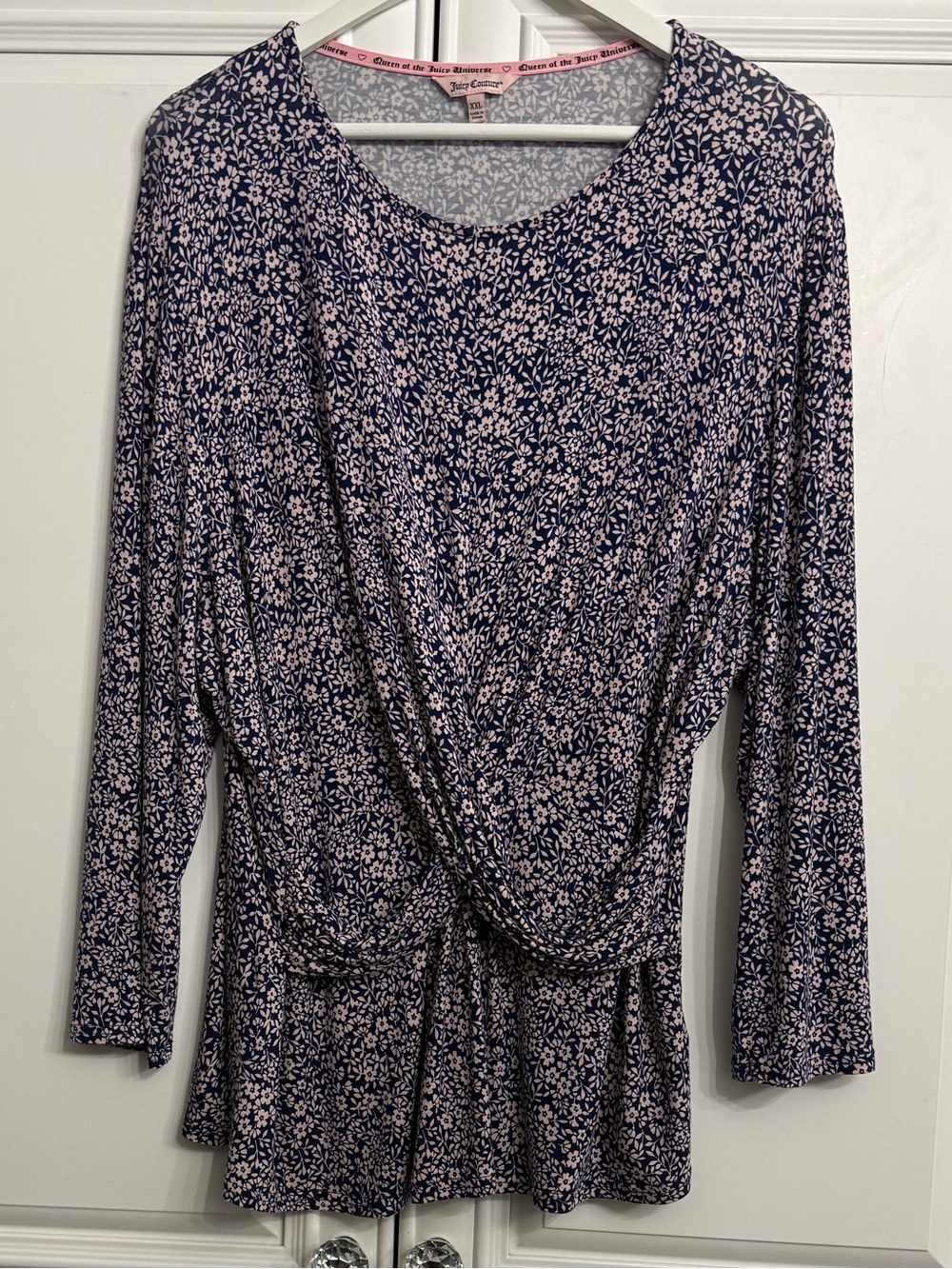 Juicy Couture Navy and Pink Floral Twist Wrap Long Sleeve Top Crew Neck Size XXL